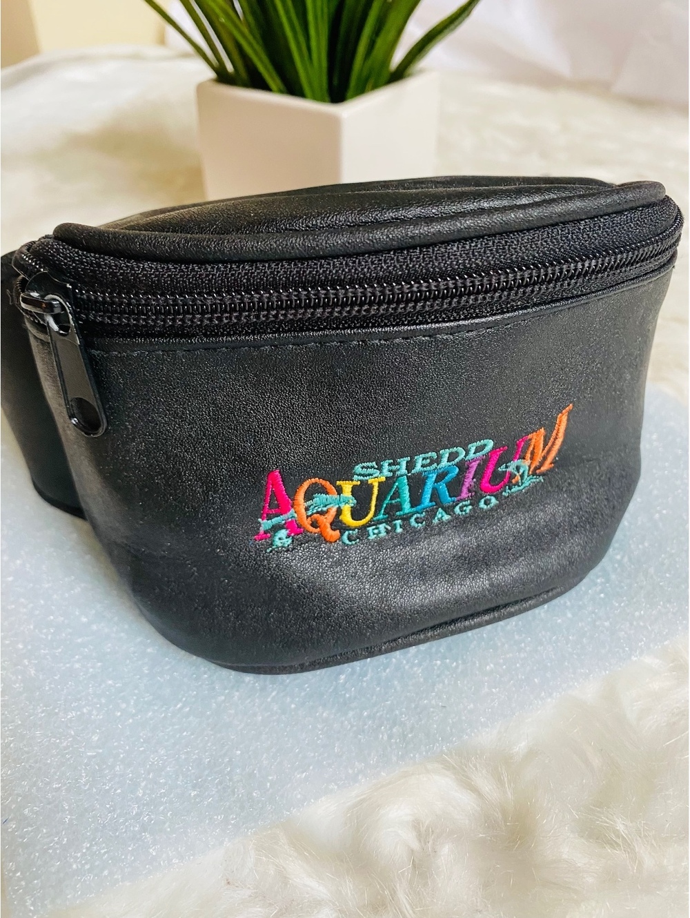 Shedd Aquarium Chicago Black Faux Leather Fanny Pack Waist P